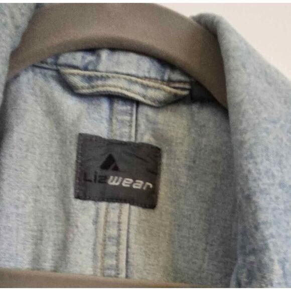 LIZ WEAR "Downtown Chic Denim Blazer" - Picture 2 of 3